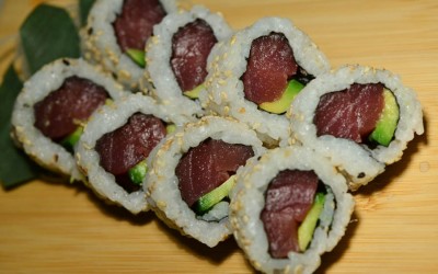 Uramaki tonno e avocado - Me Geisha Sushi & Sake Bar Ristorante Giapponese