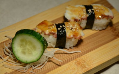 Nigiri Tako (polpo) Me Geisha sushi & sake bar ristorante giapponese